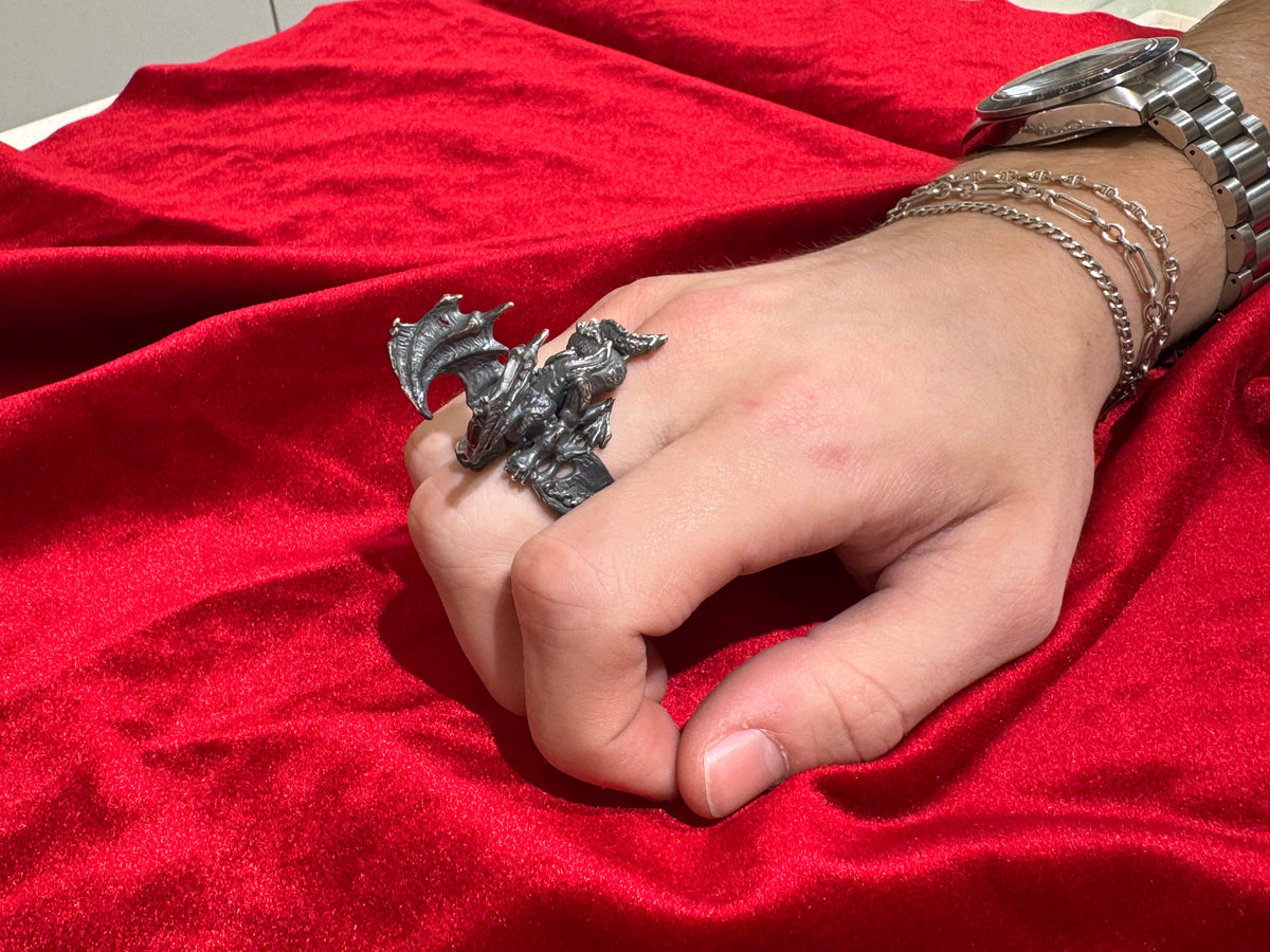 Georgie the Dragon, a Beastly Large Ring